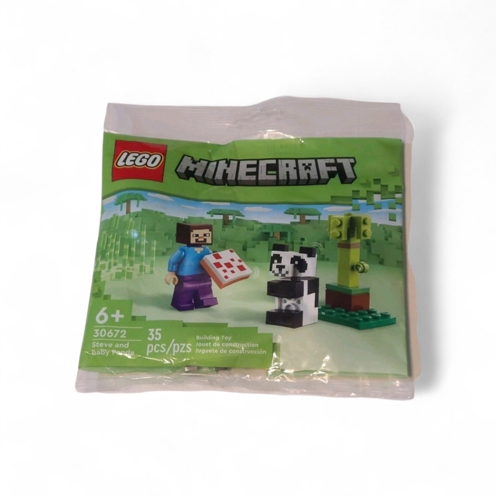 LEGO Minecraft Set with Steve and Baby Panda NWOT Ages 6+ 35 Pieces 30672